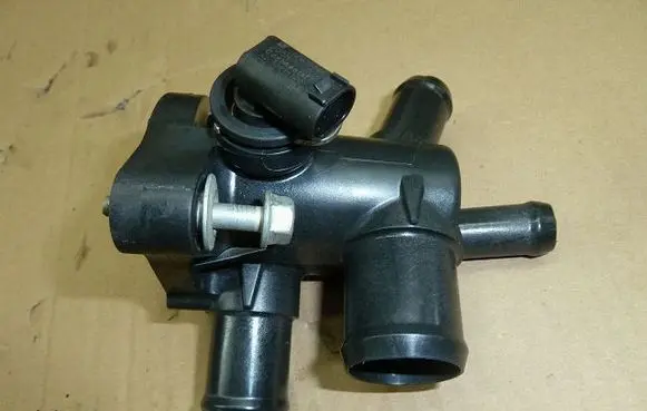 Cadillac XTS Thermostat housing 063515605T