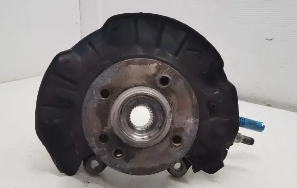 Mini One - Cooper R50 - 53 Front wheel hub spindle knuckle