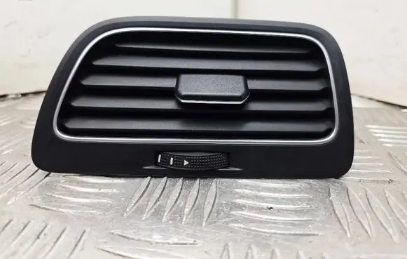Volkswagen e-Golf Dashboard side air vent grill/cover trim 5G1819742 5G1819704 5G1819248