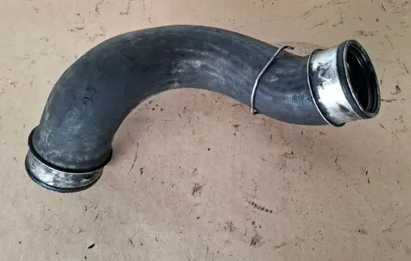 Mercedes-Benz E W211 Intercooler hose/pipe A2115282282