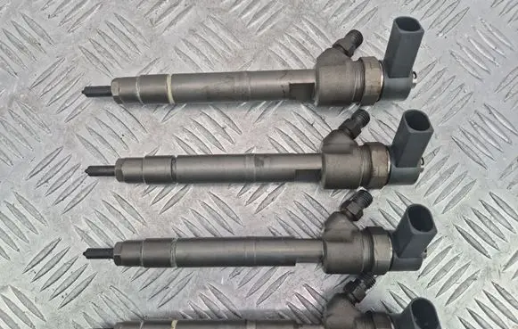 Mercedes-Benz C W203 Fuel injectors set A6460700787
