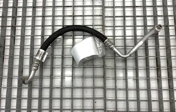 Opel Mokka B Air conditioning (A/C) pipe/hose 9826365880