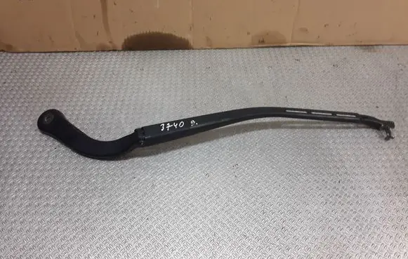 BMW 3 E90 E91 Front wiper blade arm 