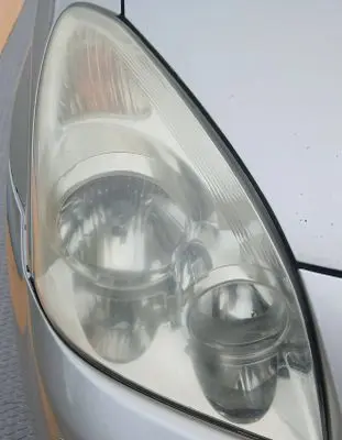 Toyota Corolla Verso AR10 Headlight/headlamp
