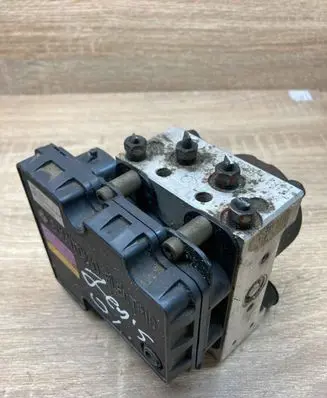 Toyota Yaris ABS Pump 8954152110 TY319181