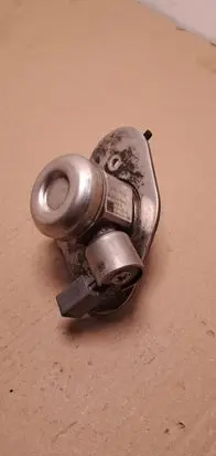BMW 3 E90 E91 Fuel injection high pressure pump 7562473 0261520041 1000223394