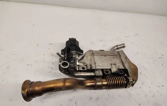 Mercedes-Benz E W213 EGR valve cooler A6541400460 A6541400200
