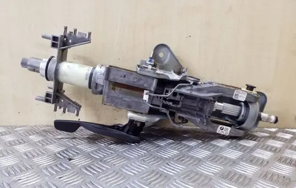 BMW 5 F10 F11 Steering wheel axle 6795345