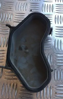 Ford Mondeo MK II Headlight/headlamp dust cover 96bg13k060aa