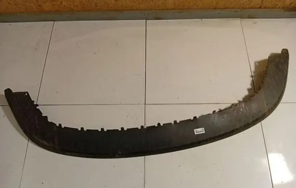 Volkswagen Golf V Front bumper lip 1502380