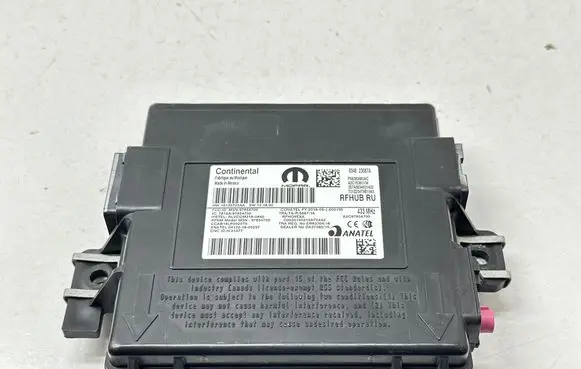 Chrysler Pacifica Central body control module P68383680AC 834823087A