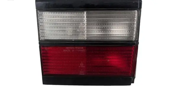 Volkswagen PASSAT B3 Tailgate rear/tail lights 333945107