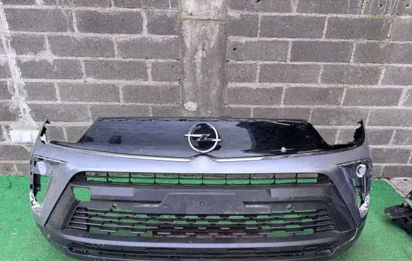 Opel Crossland X Front bumper 