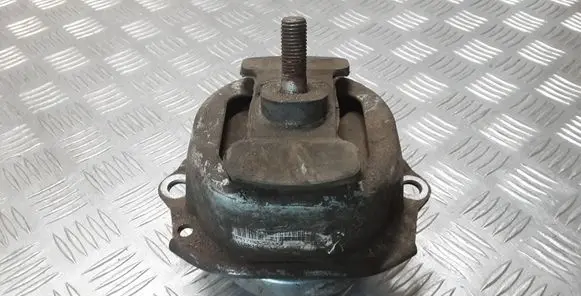 BMW X5 E70 Engine mount bracket P678025903