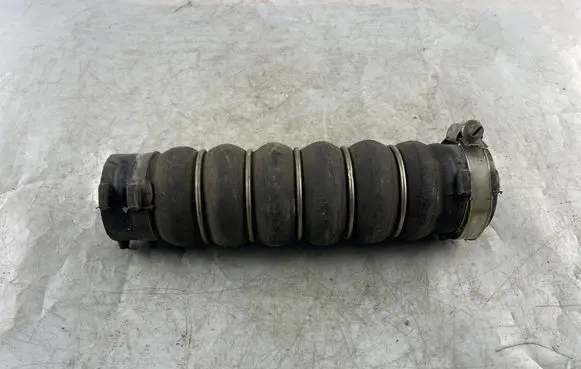 Audi A8 S8 D3 4E Intercooler hose/pipe 4E0145709A