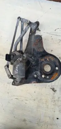 Ford Fiesta Wiper motor 471328