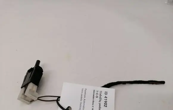 Mercedes-Benz E W212 Brake pedal sensor switch 0015458714