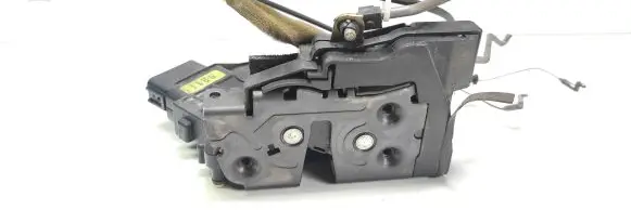 Mazda 3 I Front door lock 3N6AA21813K