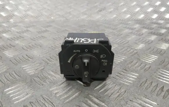 Jaguar S-Type Light switch XR8311654AC