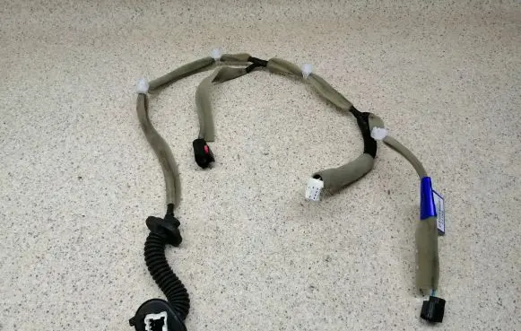 Dacia Spring Rear door wiring loom 241273989R