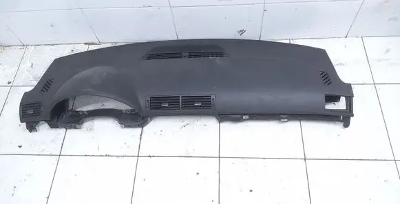Audi A4 S4 B6 8E 8H Dashboard 8E1858041 8E1857067A