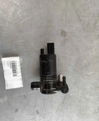 Volvo XC40 Windscreen/windshield washer pump 31693155