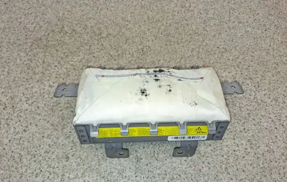 Hyundai i40 Passenger airbag 845303Z000 3Z84591010 VFPA0E2C490695