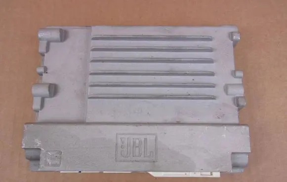 Toyota RAV 4 (XA50) Sound amplifier 8628042060