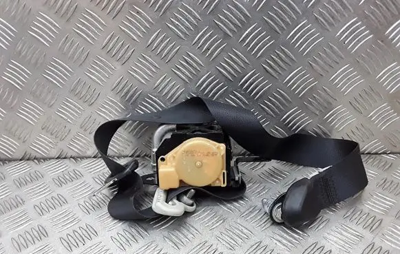 Mazda CX-7 Front seatbelt eh64rh