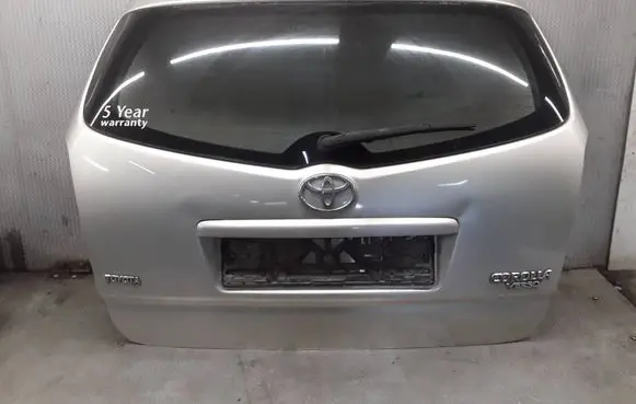 Toyota Corolla Verso AR10 Tailgate/trunk/boot lid