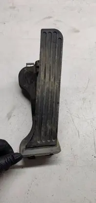 Volkswagen PASSAT B6 Accelerator throttle pedal 1k1721503P