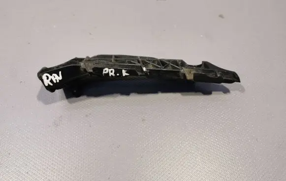 Toyota RAV 4 (XA30) Front bumper mounting bracket