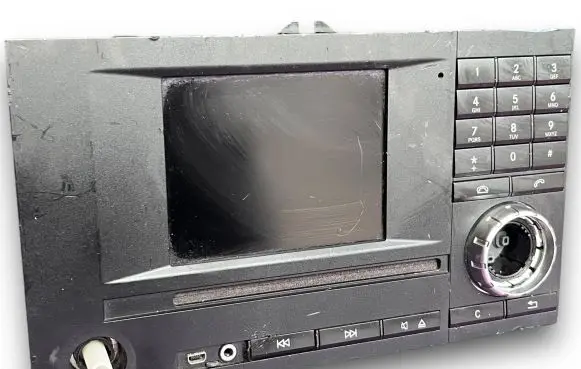 Mercedes-Benz 280 560 W126 Central body control module NR420 A0004466662