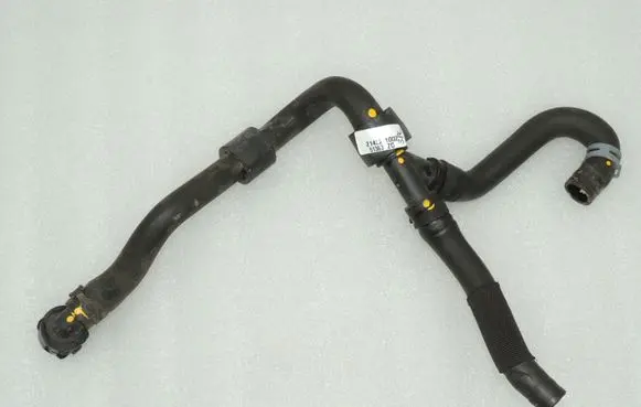 Cupra Leon Engine coolant pipe/hose 5Q0122051FA