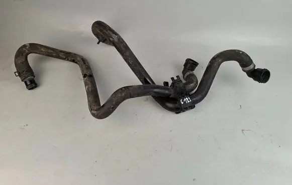 Mercedes-Benz B W246 W242 Engine coolant pipe/hose A2468303296 2D190411 6254129