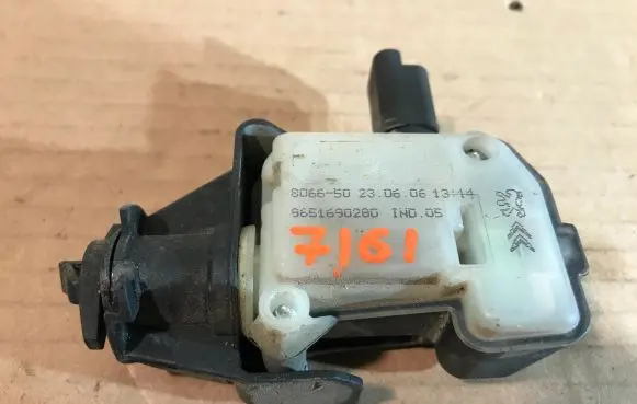 Citroen C6 Fuel tank cap lock motor 9651690280 806650