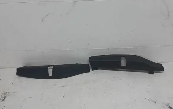 Mercedes-Benz S W221 Other front door trim element A2217280156 A2217280256