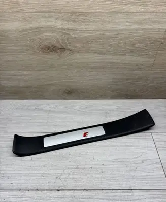 Audi A4 S4 B7 8E 8H Rear sill trim cover 8E0853375