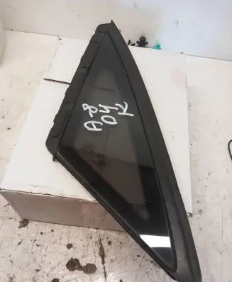 Audi A8 S8 D4 4H Rear side window A011404 DOT90ASSM21121