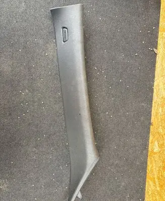BMW X4 F26 (A) pillar trim 7337604 371812