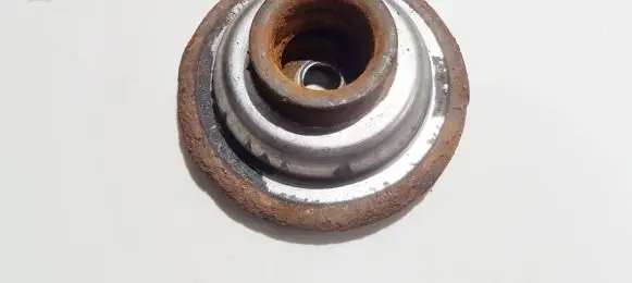 Opel Astra H Coil spring mount 