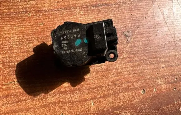 Ford Grand C-MAX Air flap motor/actuator 3M5H19E616AB