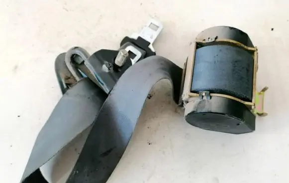 Renault Scenic I Rear seatbelt a505727