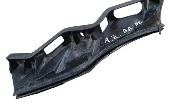 Volkswagen PASSAT B6 Front bumper mounting bracket 3C0807890