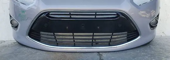Ford C-MAX II Front bumper 