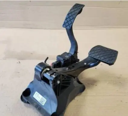Seat Arona Accelerator throttle pedal 2Q1723503 NE66282
