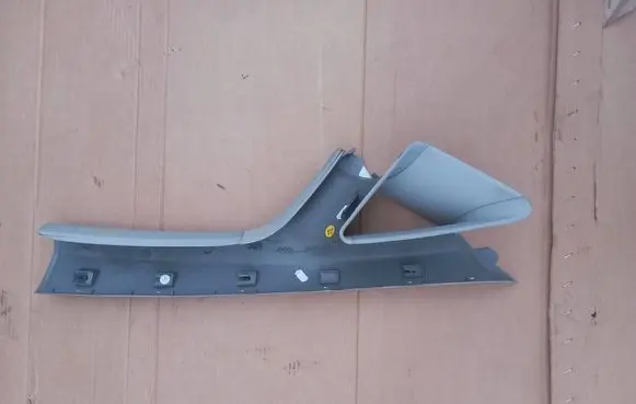 Volkswagen Touran I (A) pillar trim 1T0867233F
