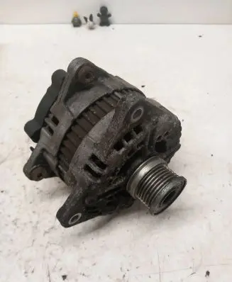 Audi A4 S4 B8 8K Generator/alternator 03G903016 0121715077 14W180A