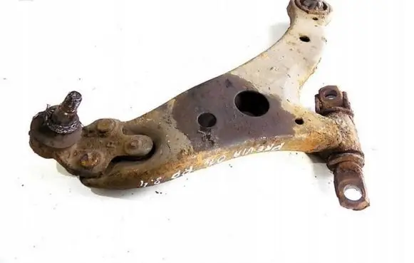 Toyota Previa (XR30, XR40) II Front lower control arm/wishbone