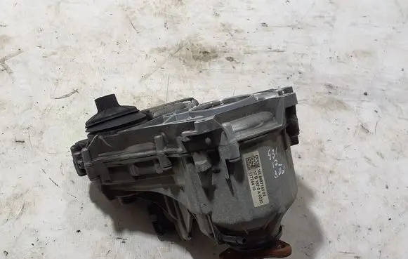 BMW 5 G30 G31 G38 Front differential 8487143
